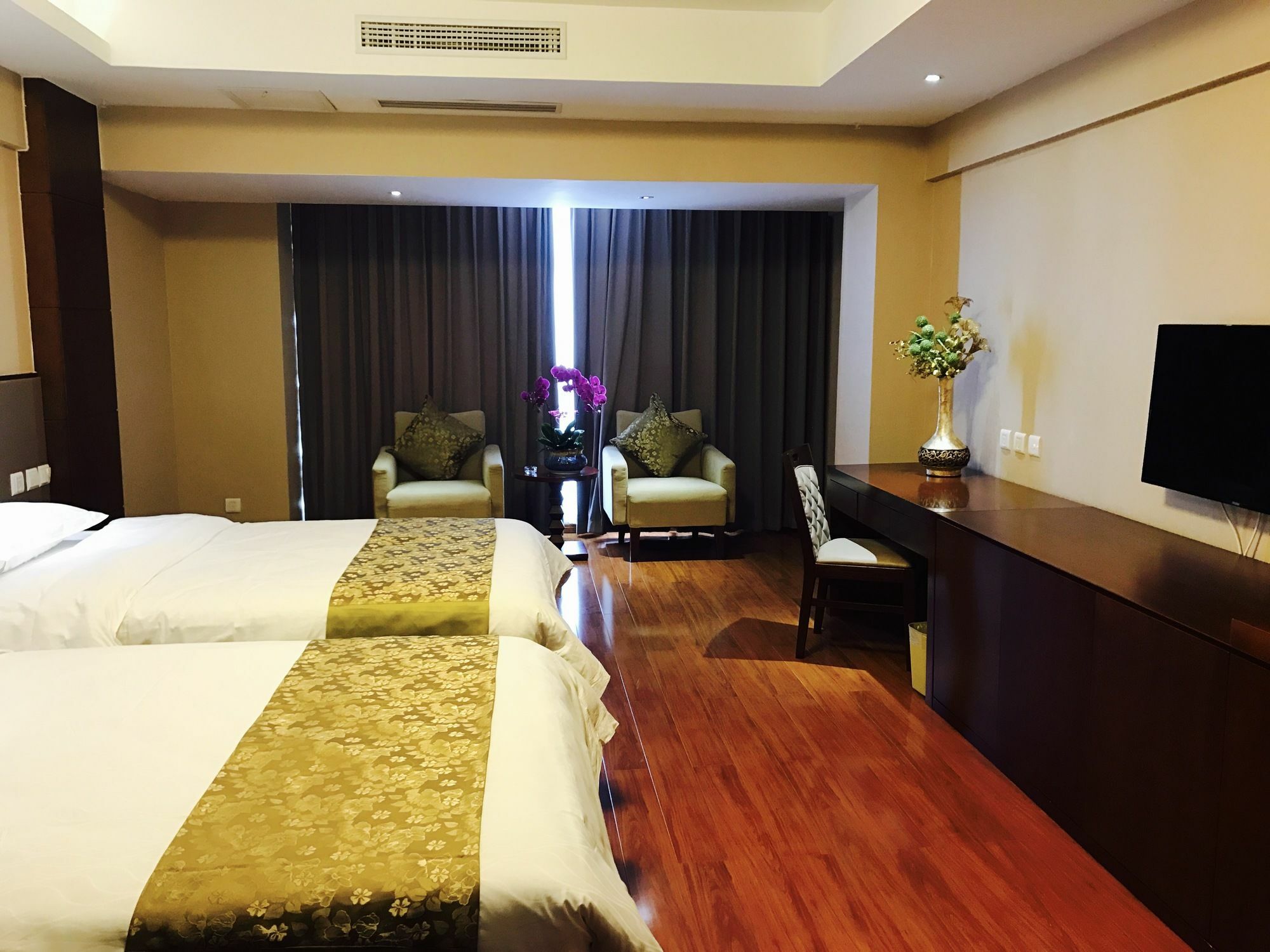 Weihai Golden Bay Holiday Hotel Екстер'єр фото